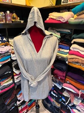 #432. 🪷Neiman Marcus Light Heather Gray Knit Hoodie. Xxl